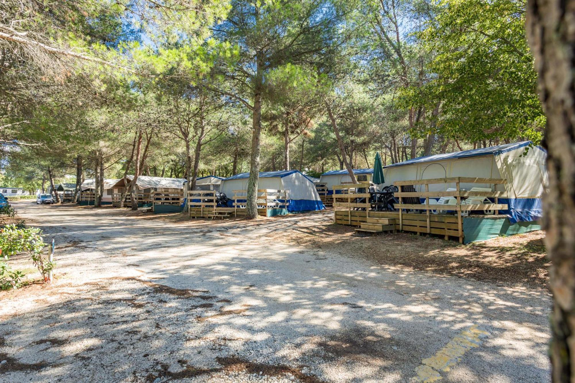 Easyatent Tent Lanterna Holiday park Cervar-Porat
