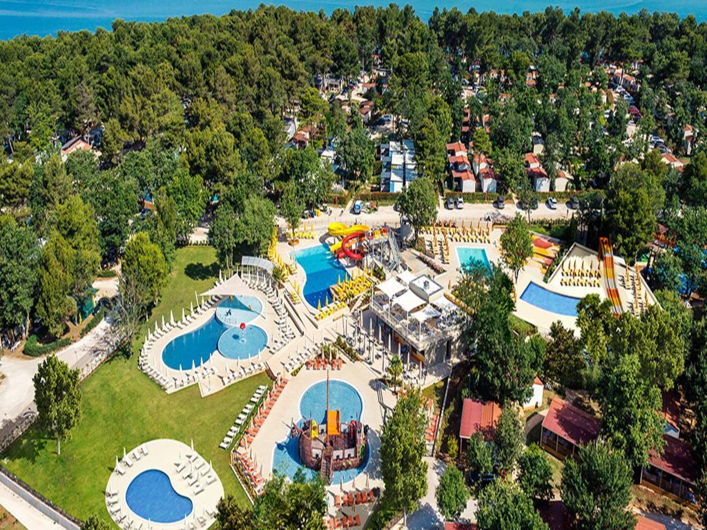 Holiday park Easyatent Tent Lanterna Cervar-Porat